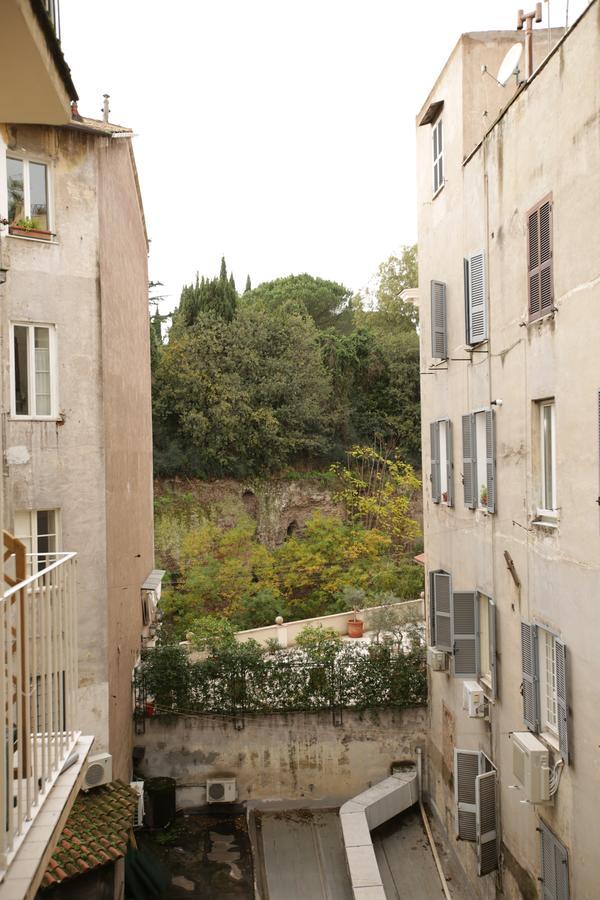 B&B Laurus Colosseo Roma Exterior foto